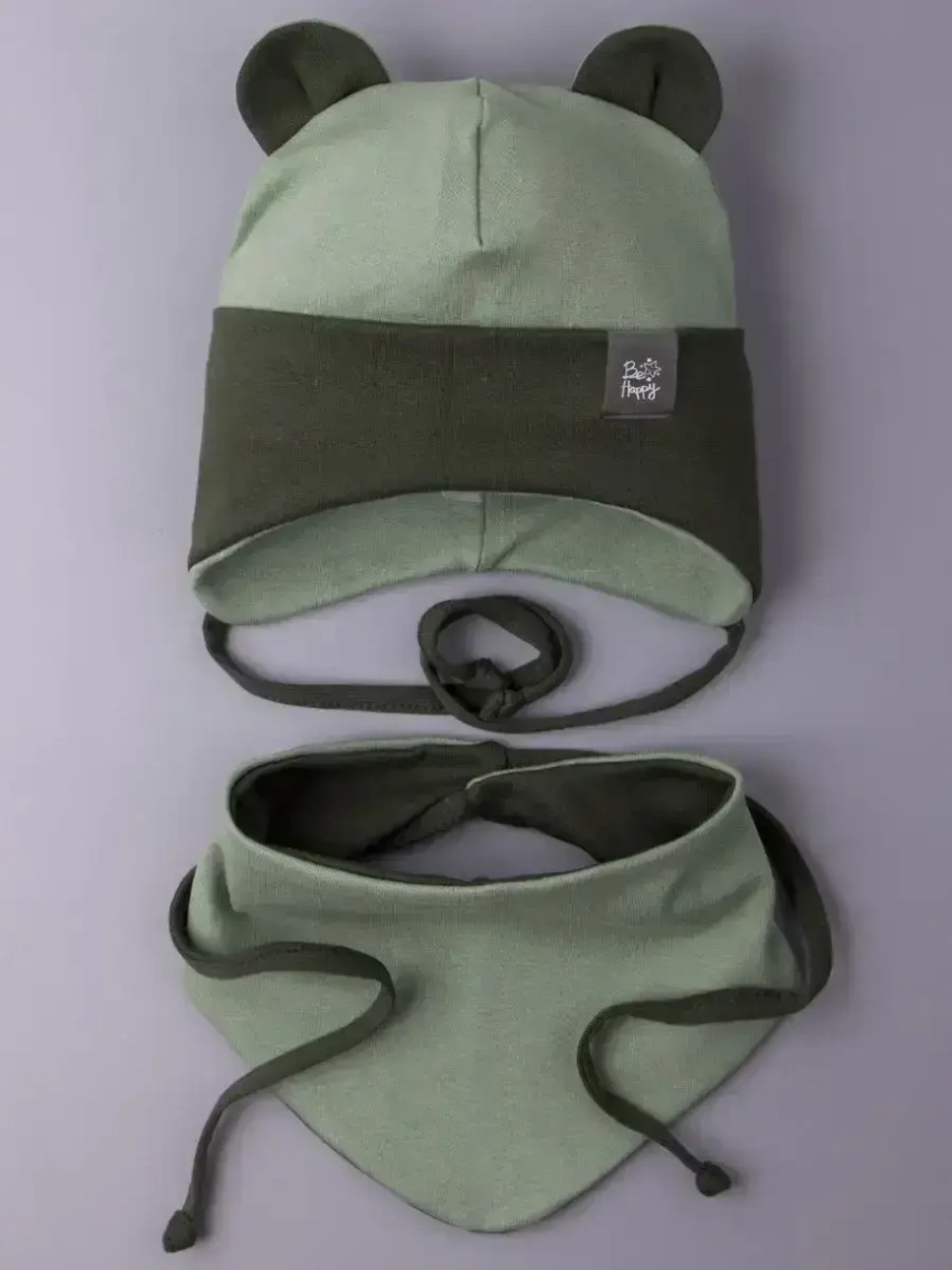 Шапка для мальчика осенняя с ушками и снуд