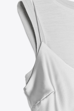 ZARA АТЛАСНОЕ ПЛАТЬЕ С ШЕРСТЯНОЙ ДЕТАЛЬЮ, СЕРОВАТЫЙ