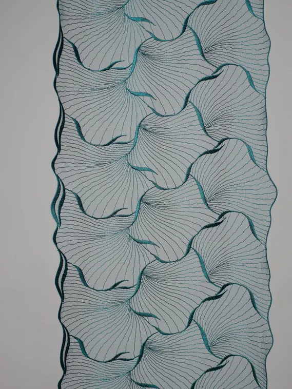 05-160 ОПТ Вышивка на неэл. сетке 24 см, сосна 1994