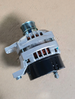 Генератор Камаз, МАЗ, Урал дв.ЯМЗ-656, 658 ЕВРО-3 (вып.с авг.2009г)поликлин. шкив 28В 90А Автоэлектрика