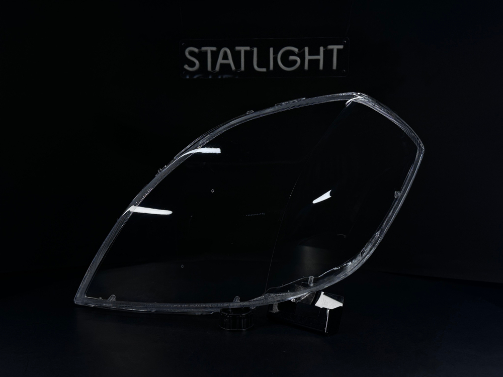 Левое стекло фары Nissan Teana 2003-2005