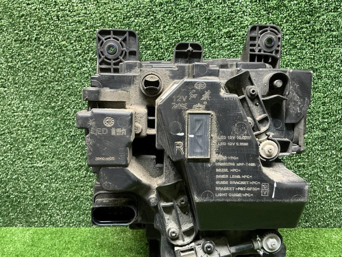 Фара правая Hongqi E-HS9 (2020-н.в.) LED