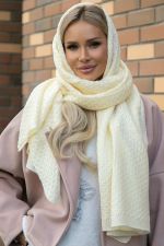 Вязаный палантин (молочный) ВП02-1М LT Collection