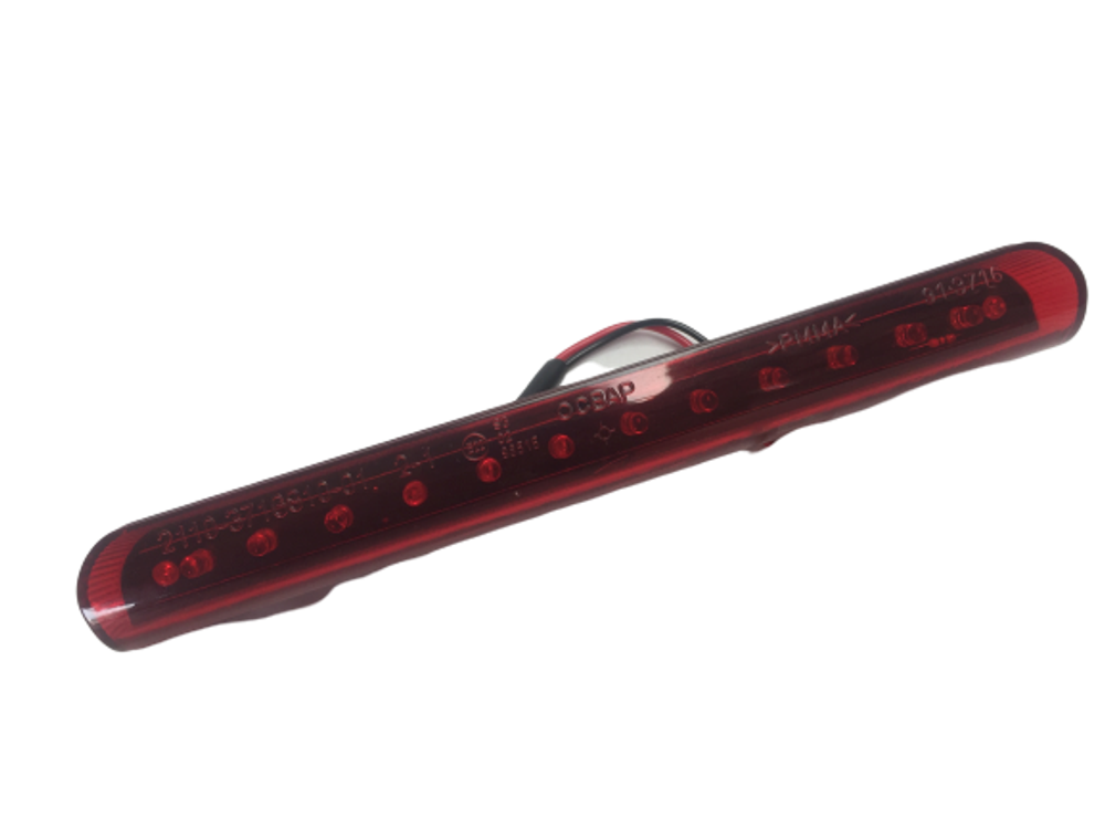 Дополнительный сигнал торможения ВАЗ 2110-2115 в Спойлер (LED)