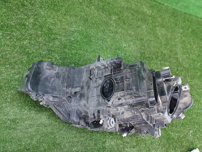 Фара правая BMW 3er F30 F31 (2011-2016) ксенон