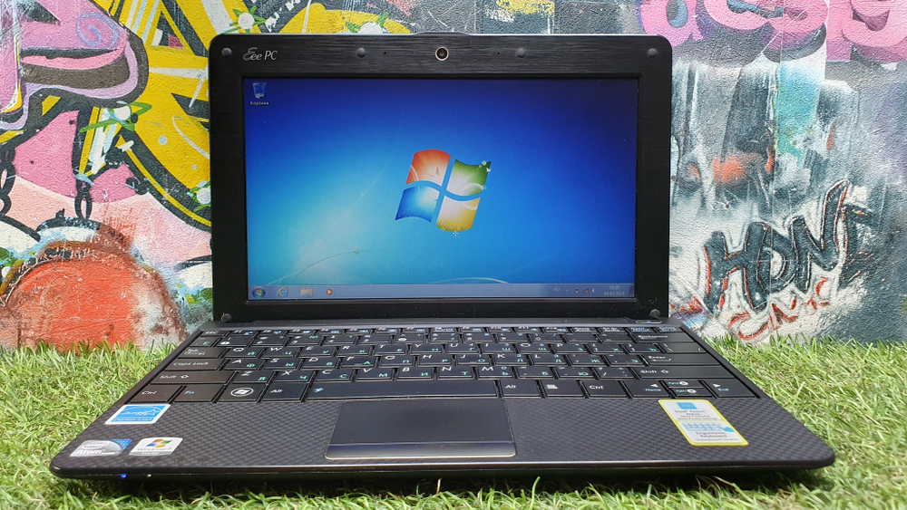 Нетбук ASUS Atom/2Gb