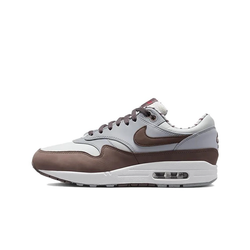 alt="Nike Air Max 1 PRM Shima Shima FB8916-100 белые с серыми и коричневыми акцентами вид сбоку на белом фоне"