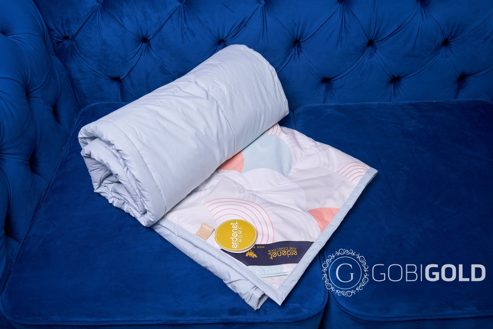 Одеяло стеганое из 100% верблюжьего пуха 150х200 см. (ERDENET) - круги