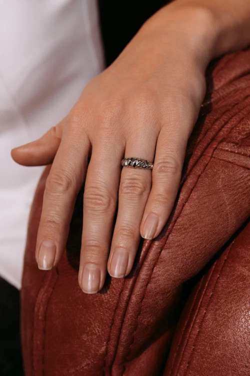 Кольцо "Мятое" в серебре незамкнутое