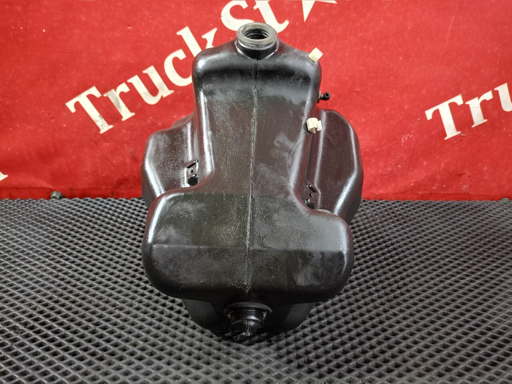 Бачок омывателя лобового стекла