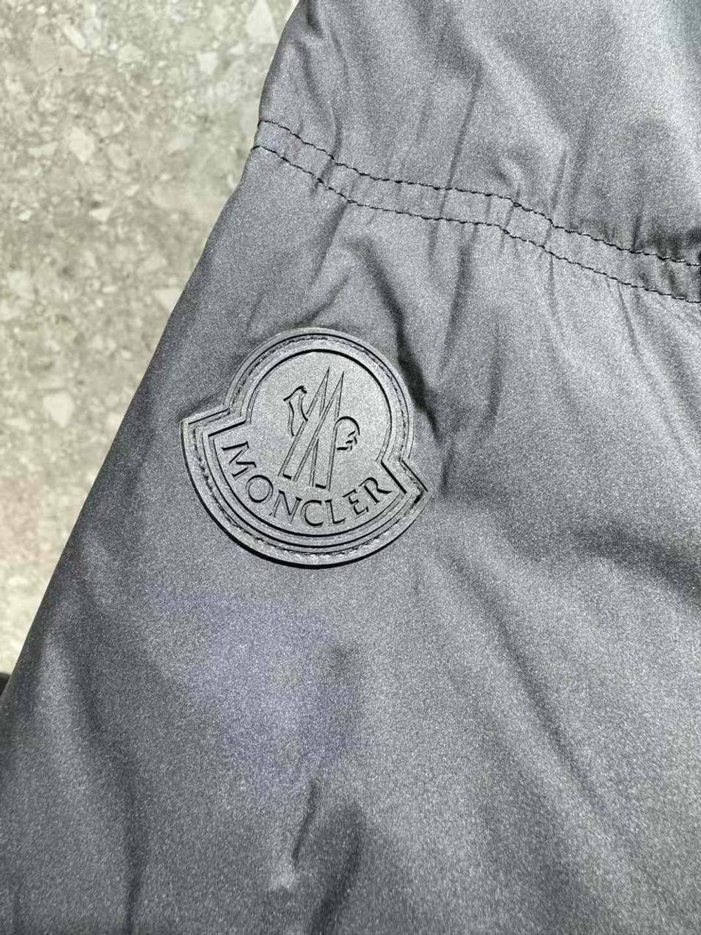 Пуховик Moncler
