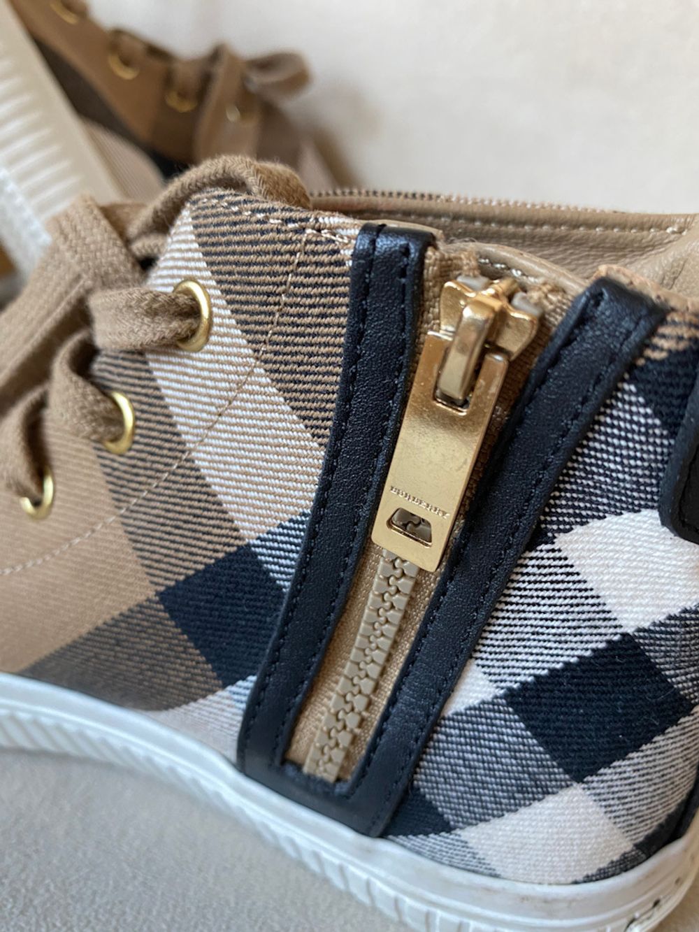 Кеды Burberry, 30