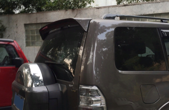 Спойлер V.1 для MITSUBISHI PAJERO 2006-2015