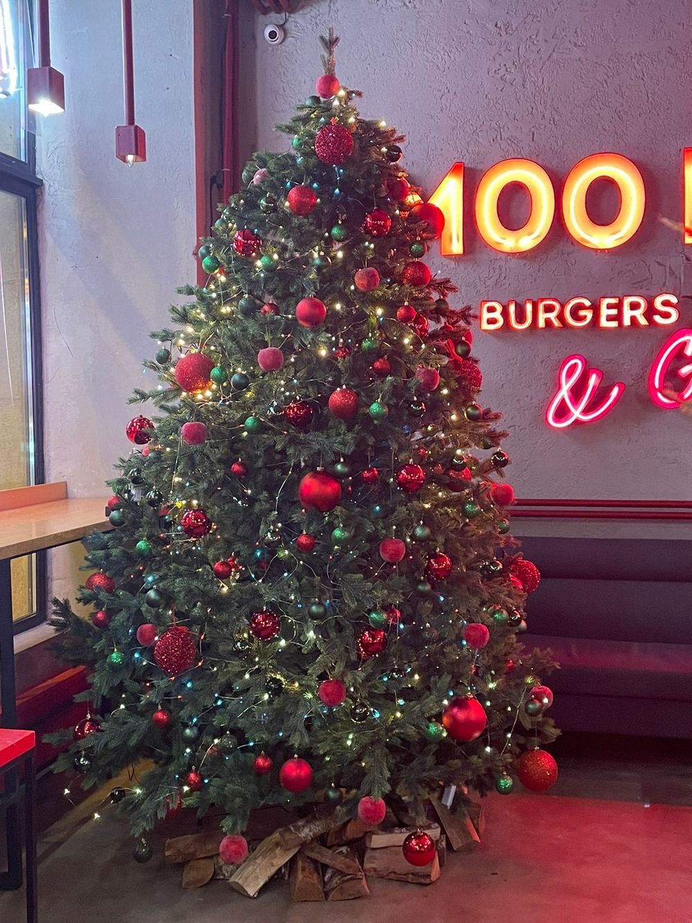 Ель искусственная «Торжественная» (Литая хвоя) 210 см / 2.1 м