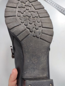 Полусапоги Zenden на низком каблуке 36 размер