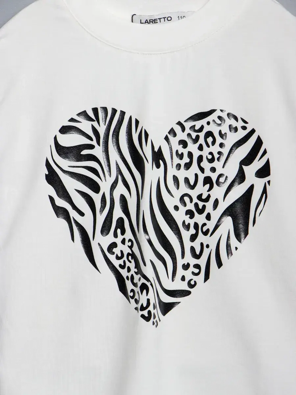 Белый лонгслив для девочки