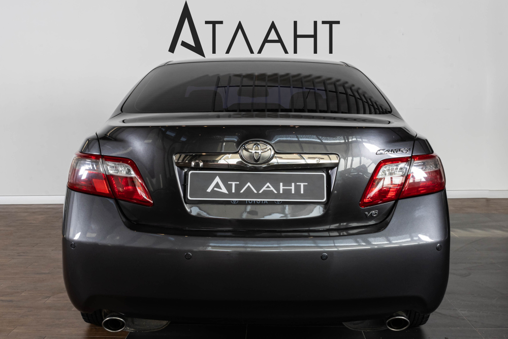 Toyota Camry, 2011 год