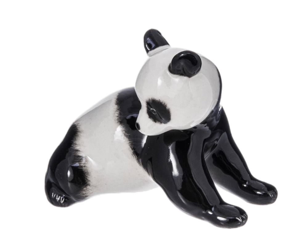 Фарфоровая статуэтка «Панда – бамбуковый медведь». ЛФЗ, 1960-70 гг.