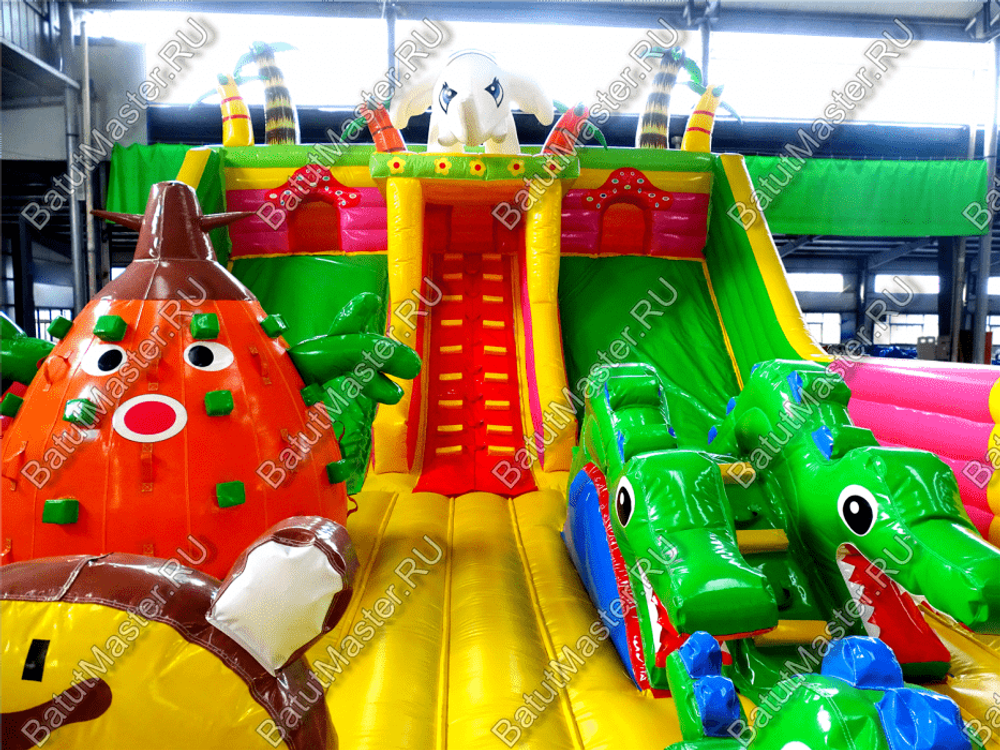 Коммерческий надувной батут "Сафари парк" 12*7*7 м