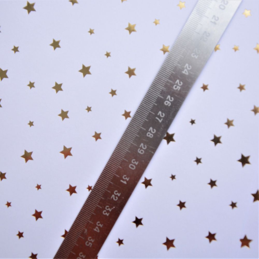 Лист односторонней бумаги с фольгированием, цвет белый, Золотые Звезды 30,5х30,5 см