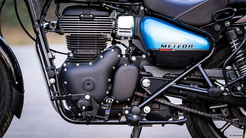 Royal Enfield Meteor 350 Supernova Blue