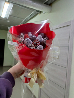 Букет из клубники в шоколаде " Желанный"