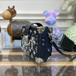 Louis Vuitton Petite Malle
