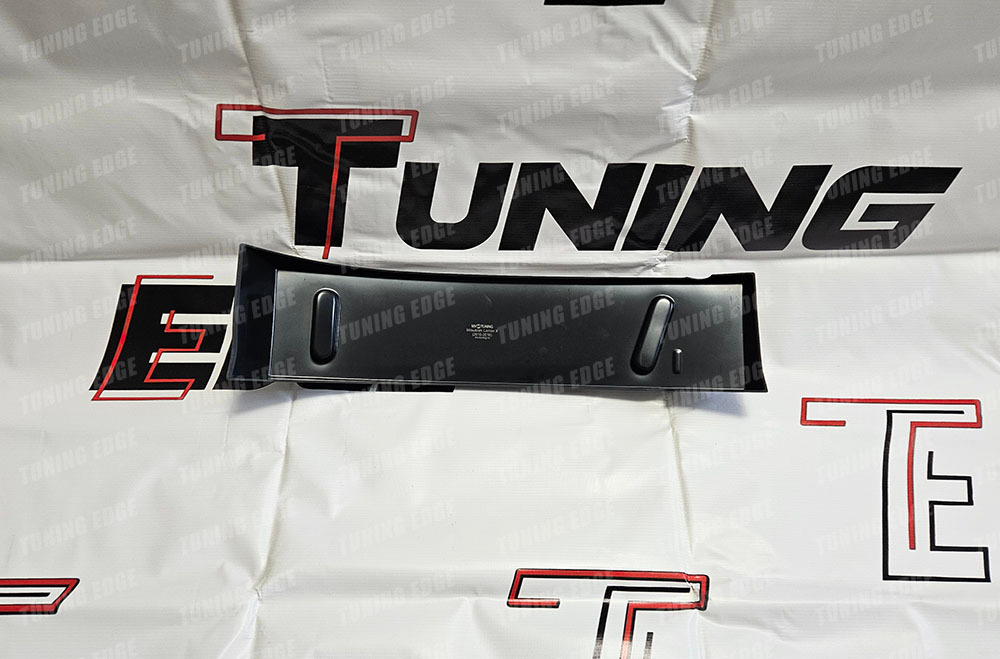 Рамка под номер на передний бампер Misrubishi Lancer X 2010-2016