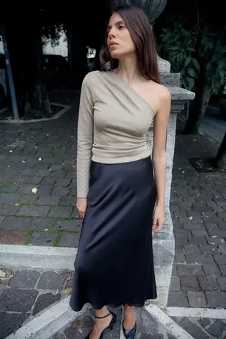 ZARA ТОП АСИММЕТРИЧНОГО КРОЯ ИЗ БЛЕСТЯЩЕЙ РЕЛЬЕФНОЙ ТКАНИ, ЗОЛОТИСТЫЙ