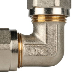 Угольник  90° 16х16