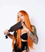 Черная шлепалка Scandal из натуральной кожи с клёпками - 41,5 см. (Цвет: черный)