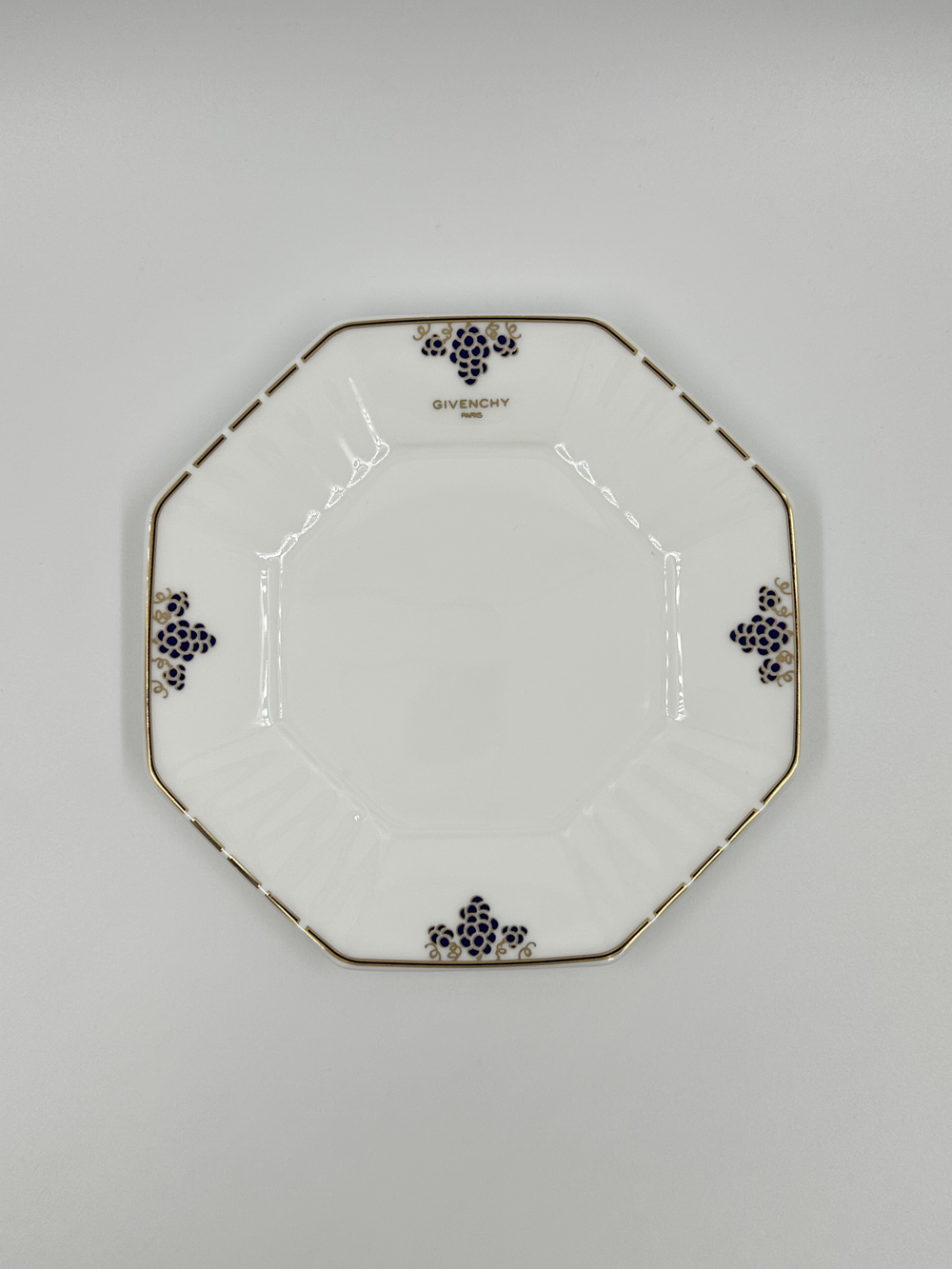 Тарелка пирожковая «Виноград» Givenchy by Yamaka