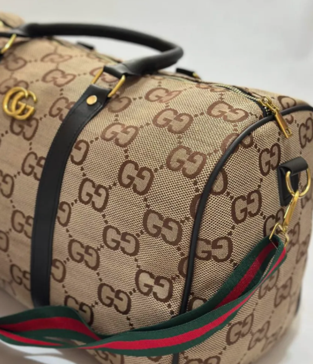 Сумка Gucci стильная