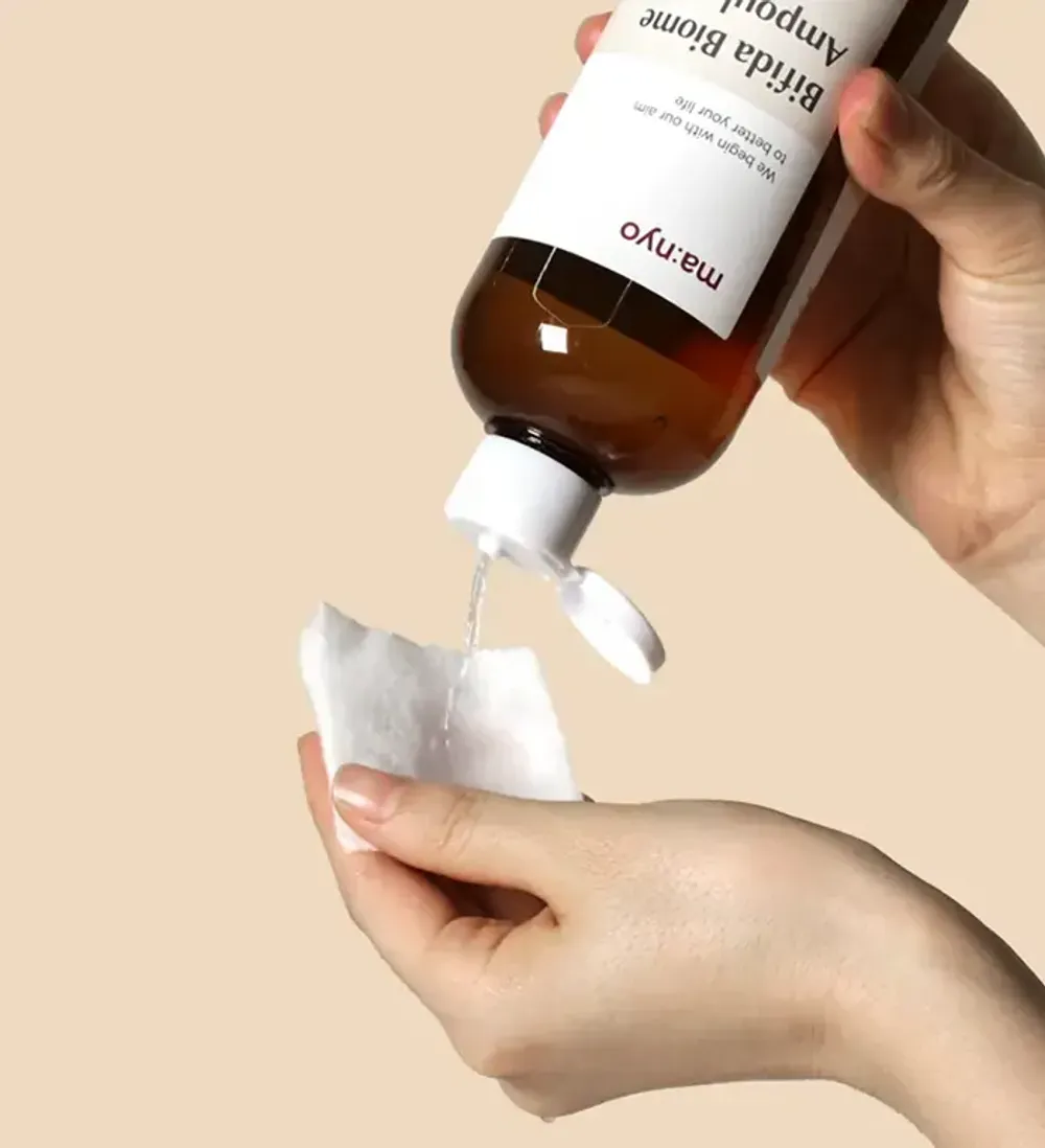 Ампульный укрепляющий тонер с бифидобактериями Manyo Bifida Biome Ampoule Toner 400 ml