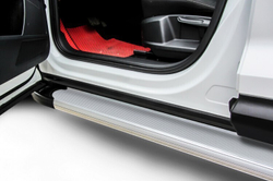 Пороги алюминиевые Lada Vesta SW Cross (2015-2022) Optima серебристые