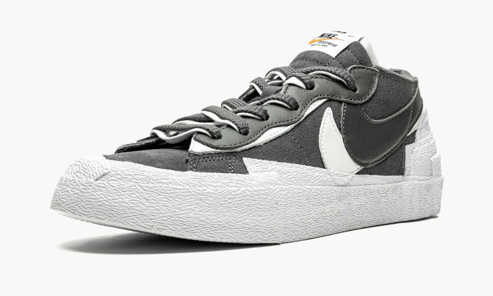 Blazer Low Sacai "Iron Grey"