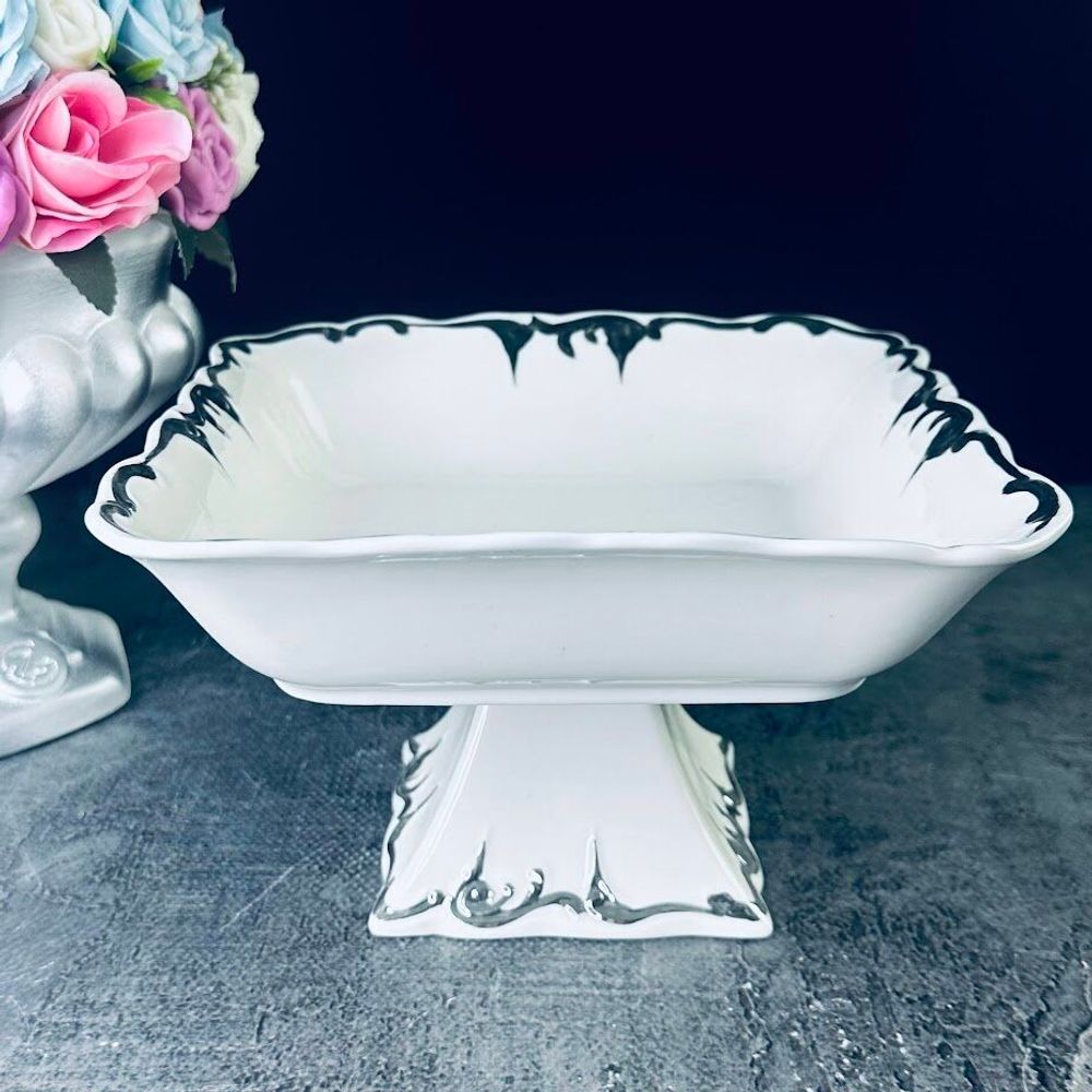 Lenardi 666-397 Квадратная фруктвоница 19см на ножке ARGENTO в под.уп.(х8)Фарфор