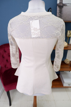 Блузка оригинальная 40-42 размер