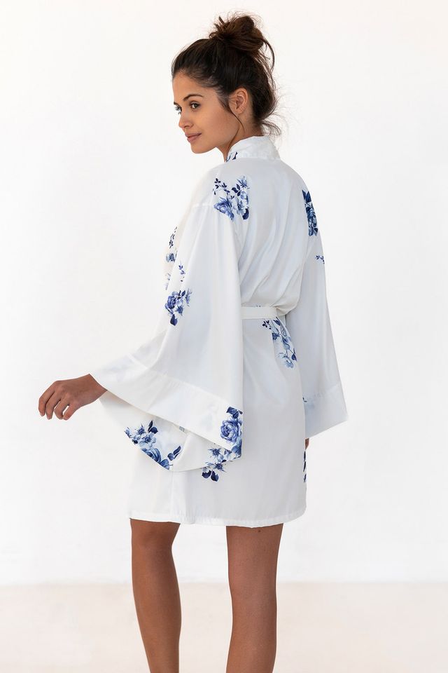 Запашной халат Gladys