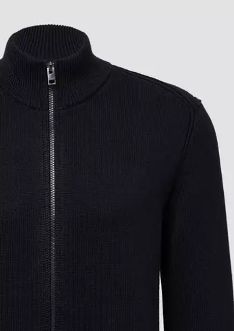 Трикотажный мужской кардиган s.Oliver