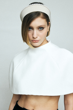 Кокошник молочный с жемчужным декором