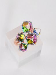 С кристаллами Swarovski