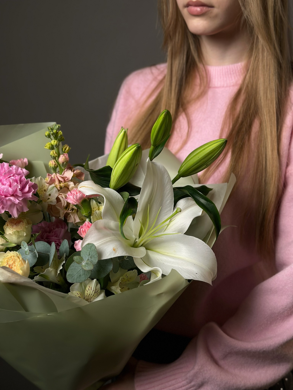 Сборный букет «Весенний вернисаж»