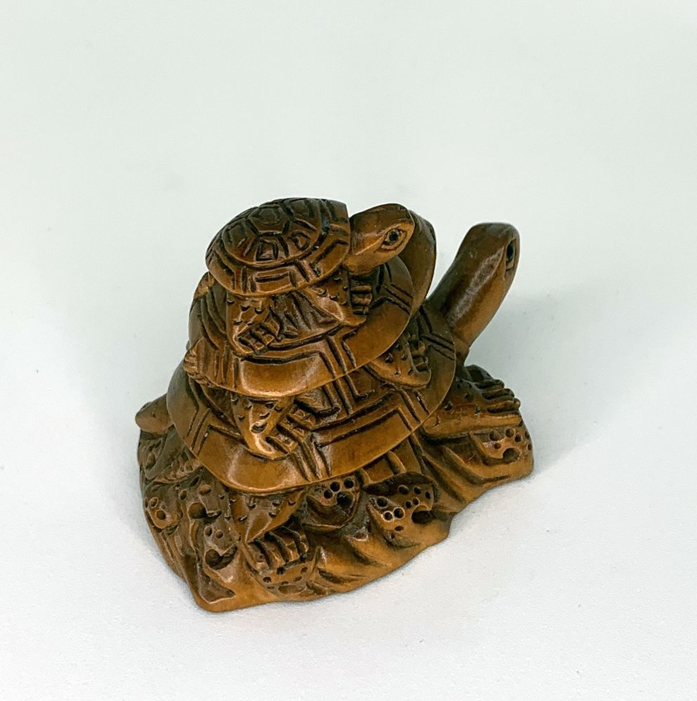 Нэцкэ Три черепахи