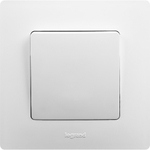 Выключатель 1-клавишный 10А 250В белый ETIKA Legrand
