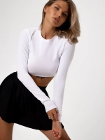 Белый лонгслив укороченный облегающий с длинным рукавом