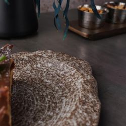 Блюдо для подачи 29*25 см h3 см Brown Crush Untouched Taiga P.L. Proff Cuisine [1]