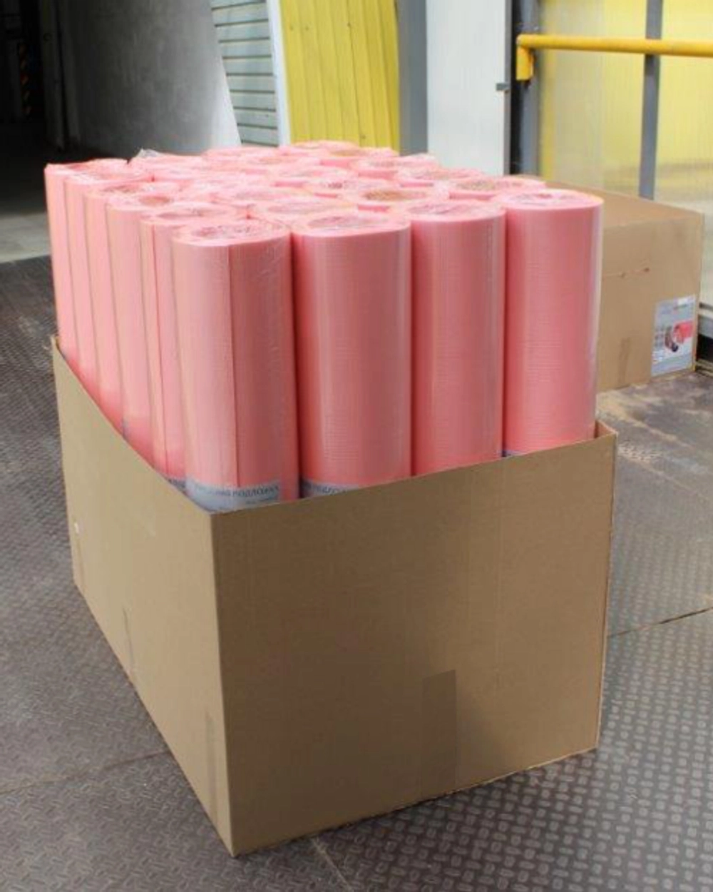 Подложка рулонная под ламинат и паркет графит 2мм