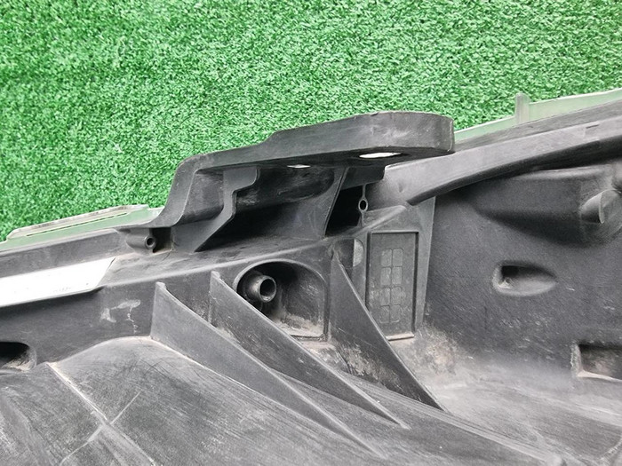 Фара правая Mercedes V W447 (2014-н.в.) LED