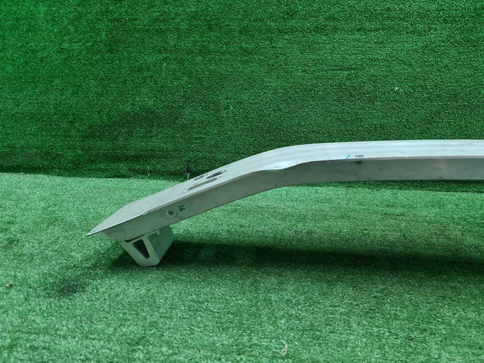 Усилитель передний Lixiang L7 (2022-н.в.)